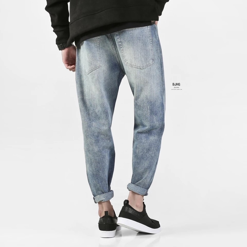 Jean - Picture 3 of 4